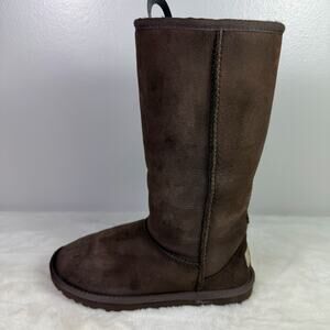 UGG Australia Girls’ Tall Boots Brown Suede – US Size 3 / EU 33